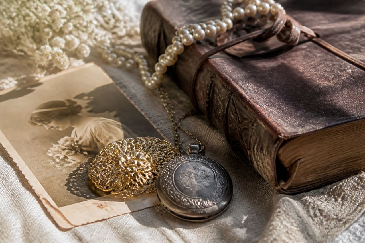 Vintage Jewelry and Keepsakes from an Heirloom Collection