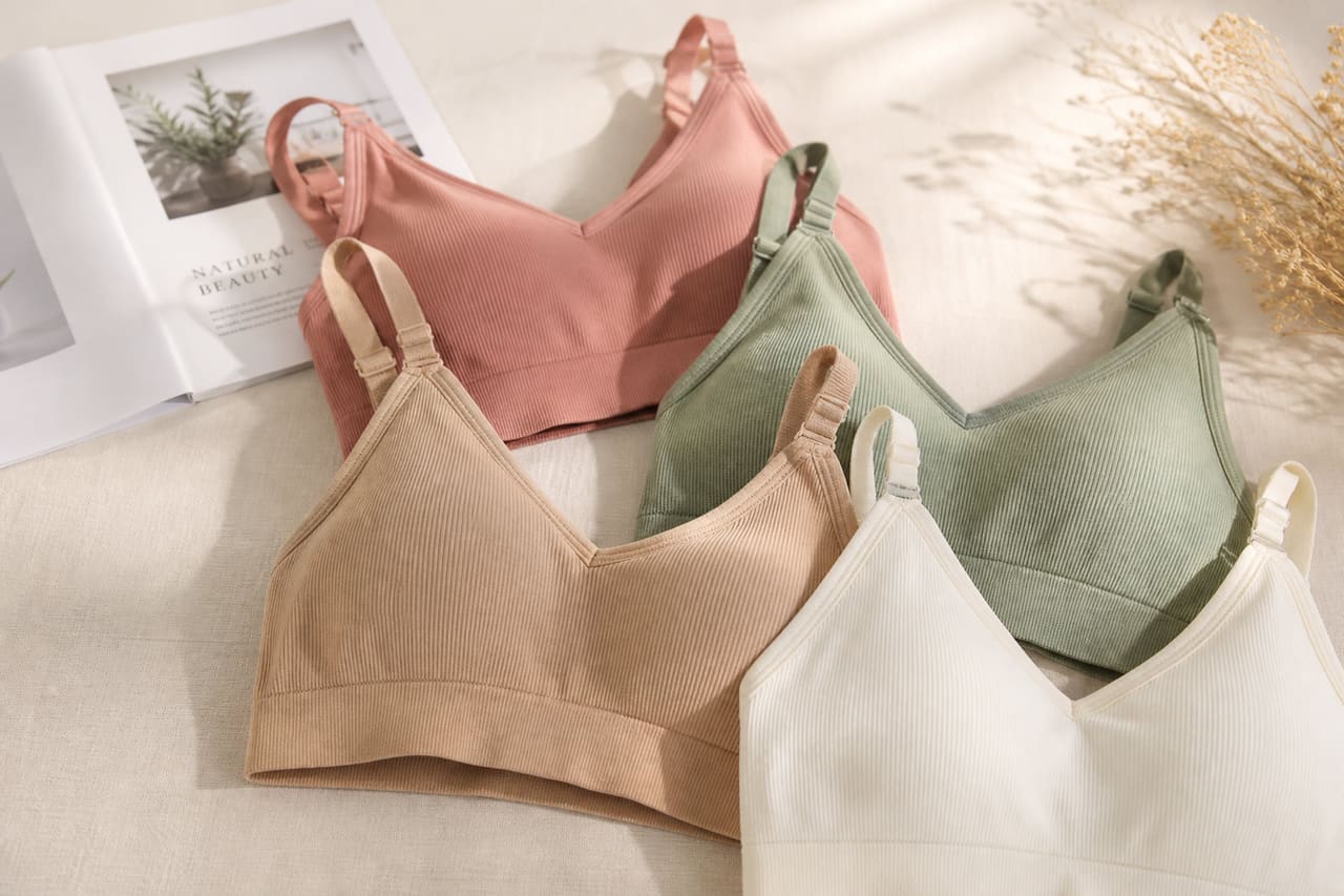 Seamless Daily Essential Bras Displayed on Neutral Linen Fabric